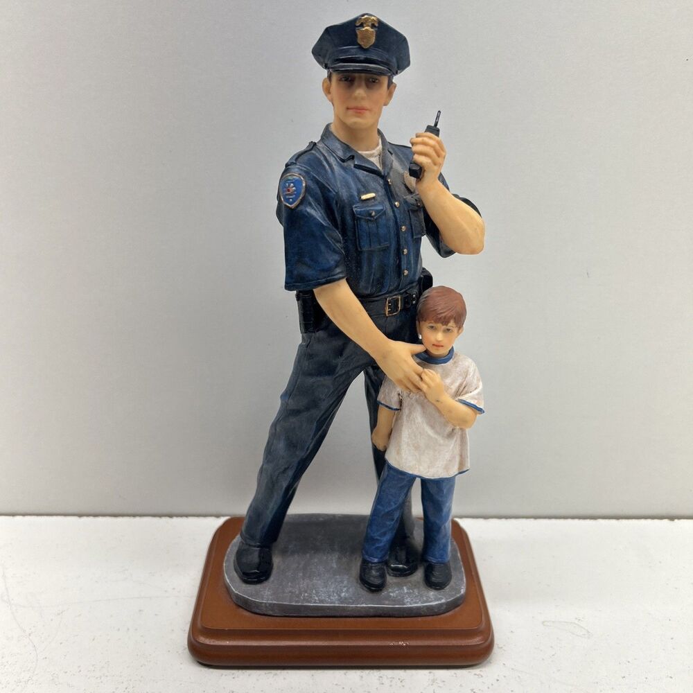 Rare Vintage 2000 Vanmark Blue Hats of Bravery “Hero” #1/1730 Collector Plate